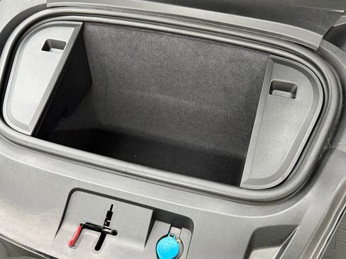 Used 2020 Porsche Taycan Turbo w/ Premium Package image 25