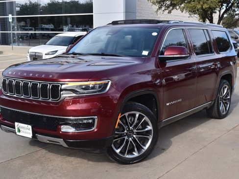 Used 2022 Jeep Wagoneer Series III w/ Premium Group I image 44