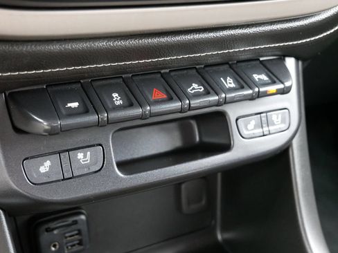 Used 2020 GMC Canyon Denali AWD/4WD image 27