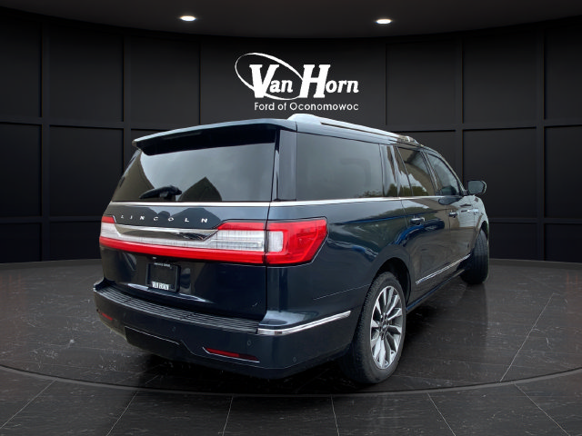 Used 2021 Lincoln Navigator L Reserve w/ Luxury Package AWD/4WD image 7