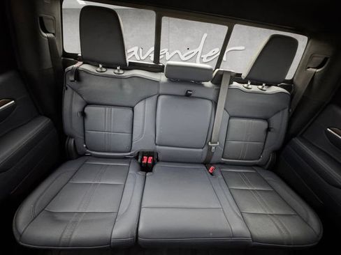 Used 2024 Chevrolet Silverado 1500 High Country w/ Technology Package image 22