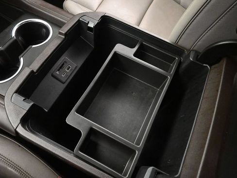 Used 2021 GMC Yukon SLT RWD image 35