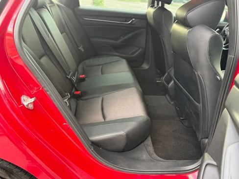 Used 2018 Honda Accord Sport image 43