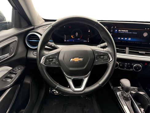 Certified 2024 Chevrolet Trax LT w/ LT Convenience Package image 13