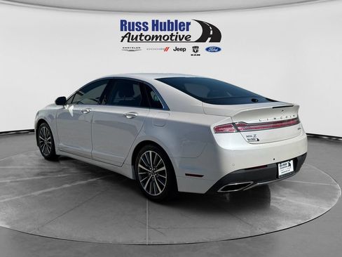 Used 2019 Lincoln MKZ Premiere AWD/4WD image 3