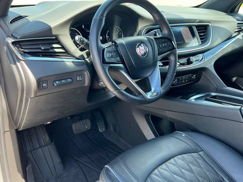 Used 2023 Buick Enclave Avenir w/ Avenir Technology Package AWD/4WD image 22
