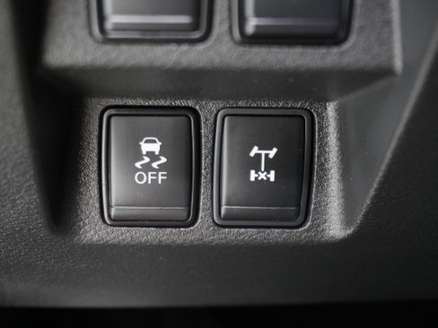 Used 2023 Nissan Frontier PRO-4X w/ Pro-4X Premium Package AWD/4WD image 29
