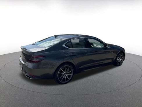 Used 2025 Genesis G70 2.5T image 14