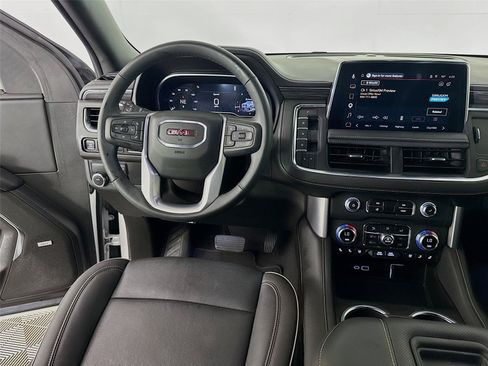 Used 2023 GMC Yukon SLT w/ SLT Premium Package RWD image 25