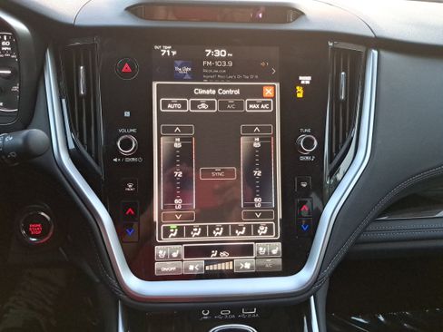 Used 2025 Subaru Outback Touring AWD/4WD image 23