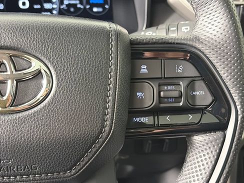 Used 2024 Toyota Sequoia TRD Pro AWD/4WD image 18