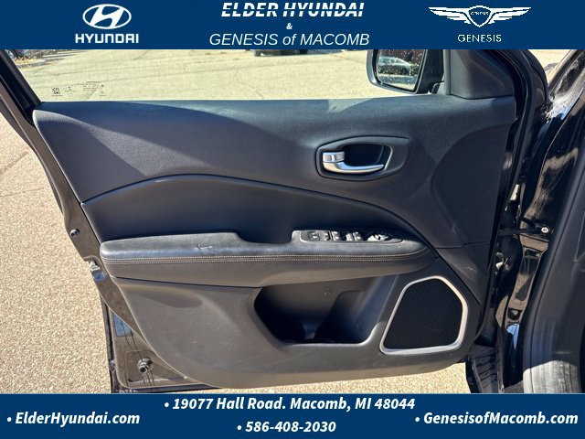 Used 2018 Jeep Compass Limited w/ Navigation Group AWD/4WD image 10