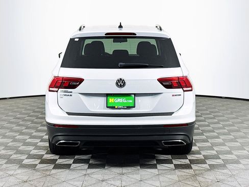 Used 2019 Volkswagen Tiguan SE w/ 3rd Row Seat Package AWD/4WD image 8