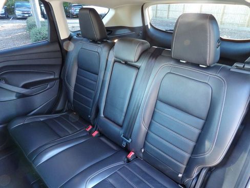 Used 2019 Ford Escape Titanium image 26