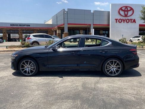 Used 2025 Genesis G70 2.5T AWD/4WD image 7