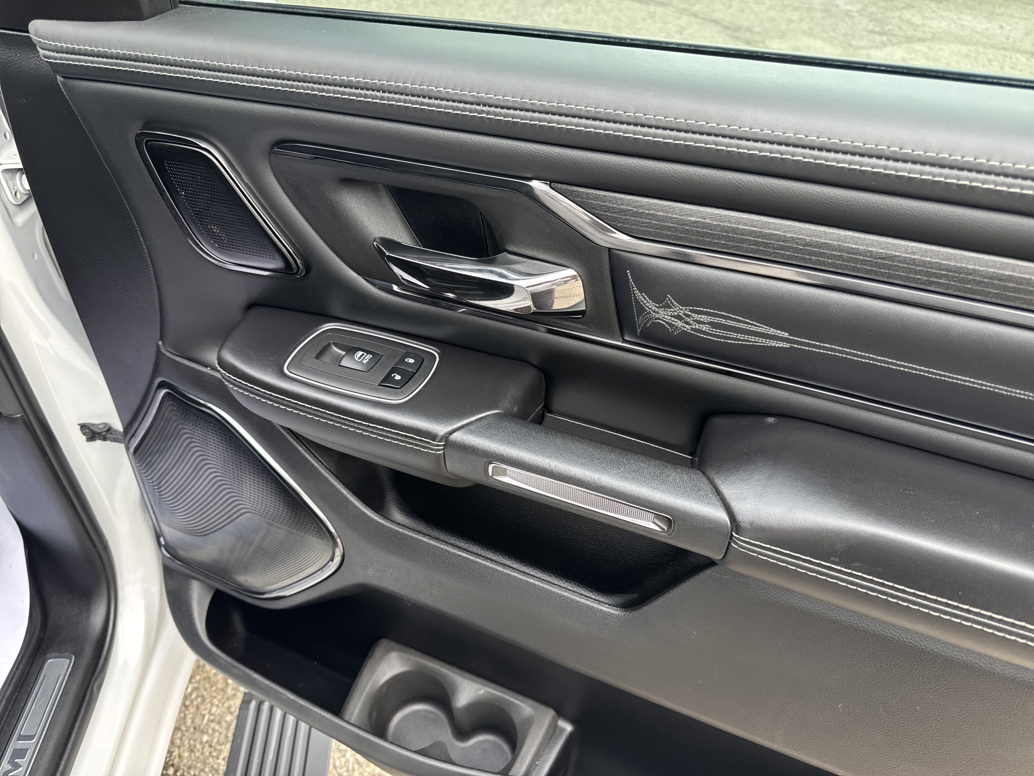 Used 2023 RAM 1500 Limited w/ Night Edition AWD/4WD image 20