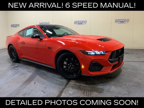 Used 2025 Ford Mustang GT RWD image 1