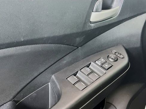 Used 2016 Honda CR-V LX image 17