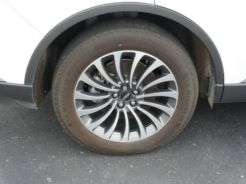 Used 2023 Lincoln Aviator Reserve w/ Elements Package Plus AWD/4WD image 5