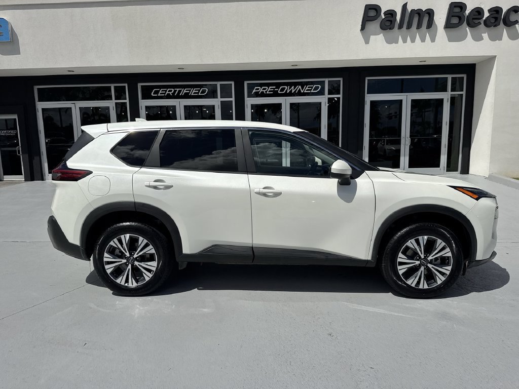 Used 2023 Nissan Rogue SV AWD/4WD image 5