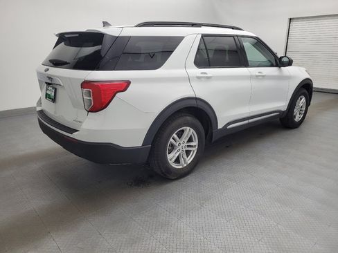 Used 2023 Ford Explorer XLT w/ Equipment Group 202A image 10