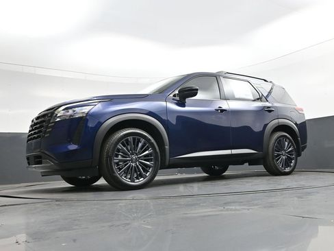 New 2026 Nissan Pathfinder SL AWD/4WD image 46