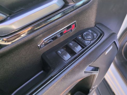 Certified 2024 GMC Sierra 1500 AT4 w/ Technology Package image 24