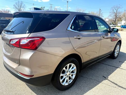 Used 2018 Chevrolet Equinox LT image 8
