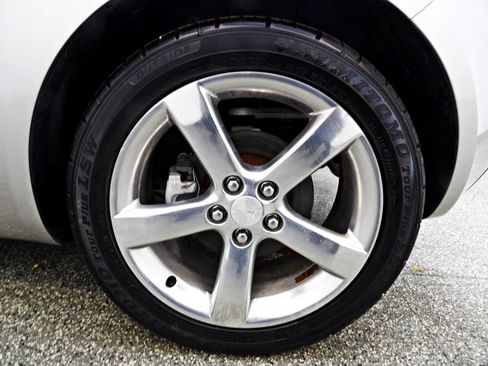 Used 2007 Pontiac Solstice Convertible w/ Premium Package RWD image 14