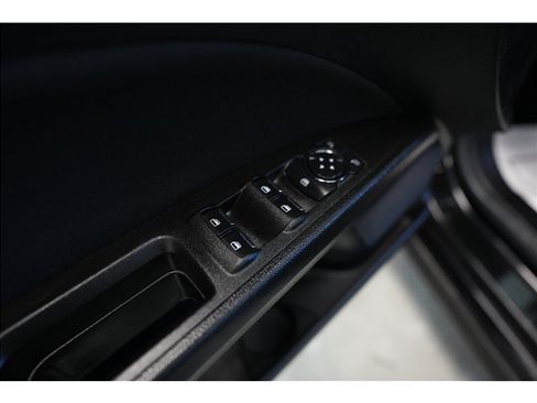 Used 2020 Ford Fusion SE FWD image 15