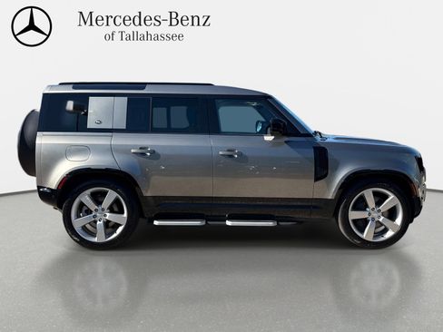 Used 2023 Land Rover Defender 110 S AWD/4WD image 4