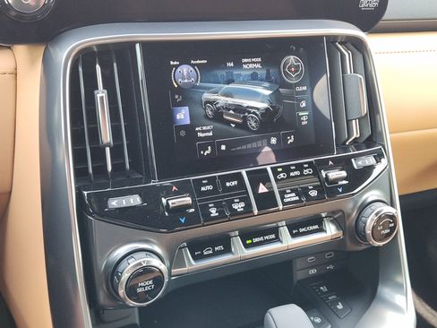 New 2026 Lexus LX 700h Luxury AWD/4WD image 13