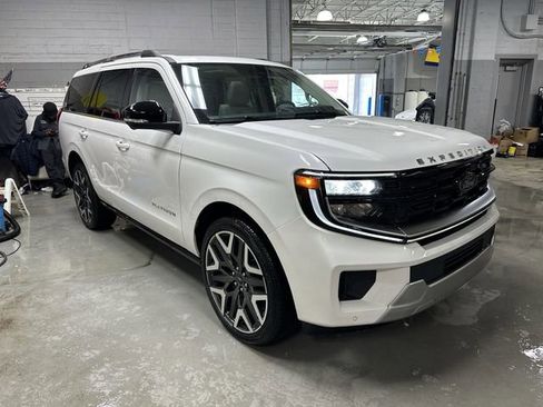 New 2026 Ford Expedition Platinum w/ Platinum Ultimate Package image 11