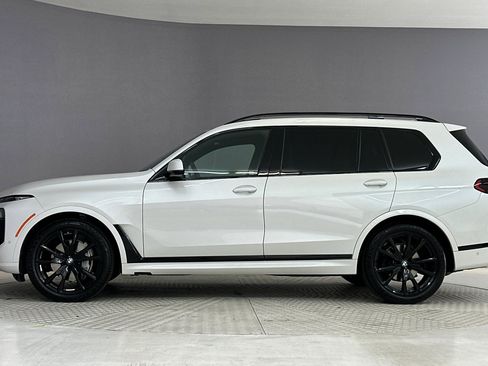 Certified 2024 BMW X7 xDrive40i w/ M Sport Package AWD/4WD image 2