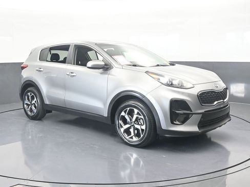 Used 2020 Kia Sportage LX image 8