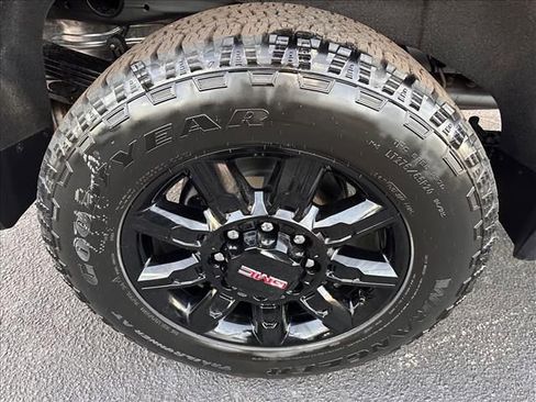 New 2026 GMC Sierra 2500 AT4 w/ AT4 Premium Plus Package image 12