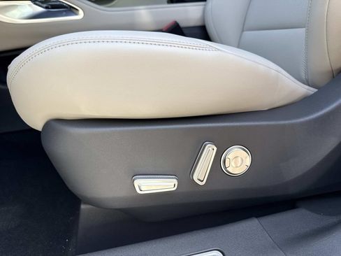 New 2026 Lincoln Nautilus Premier AWD/4WD image 20