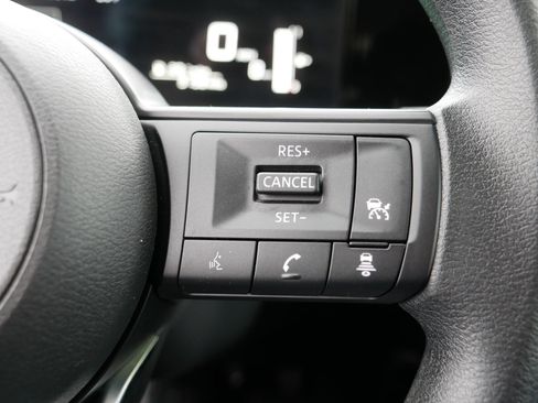 Certified 2025 Nissan Kicks SV w/ Illumination Package image 29