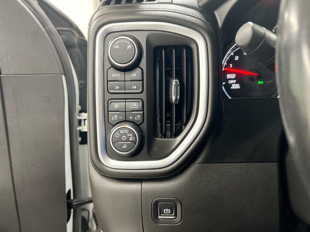 Used 2019 Chevrolet Silverado 1500 RST AWD/4WD image 18