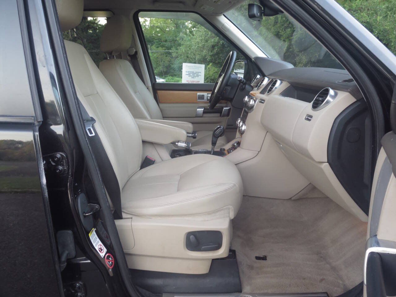 Used 2012 Land Rover LR4 HSE LUX w/ Luxury Pkg AWD/4WD image 17