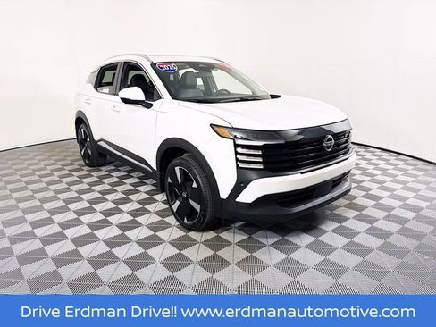 Certified 2025 Nissan Kicks SR w/ SR Premium Package image 1