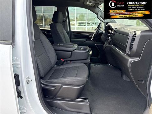 Used 2024 Chevrolet Silverado 2500 LT AWD/4WD image 45
