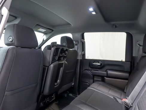 Used 2026 Chevrolet Silverado 2500 Custom w/ Custom Value Package image 15