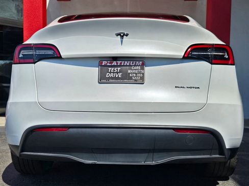 Used 2023 Tesla Model Y Long Range image 10