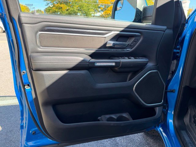 Used 2022 RAM 1500 Laramie w/ Sport Appearance Package AWD/4WD image 11