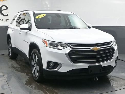Used 2021 Chevrolet Traverse LT w/ LT Premium Package AWD/4WD image 54