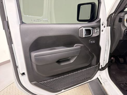 Used 2025 Jeep Wrangler Unlimited Sport AWD/4WD image 21