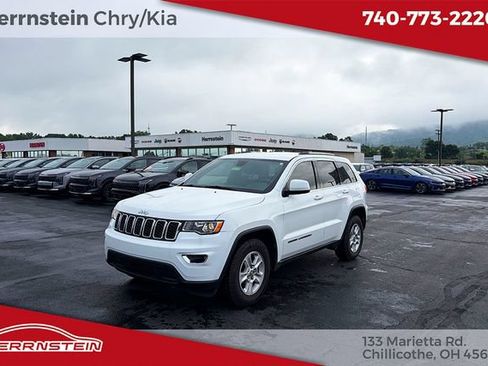 Used 2017 Jeep Grand Cherokee Laredo w/ Quick Order Package 2BE RWD image 4