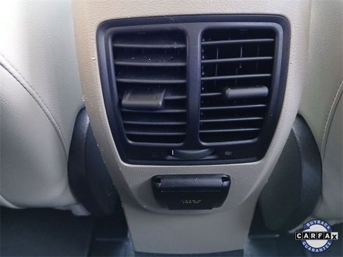 Used 2017 Ford Escape Titanium image 40