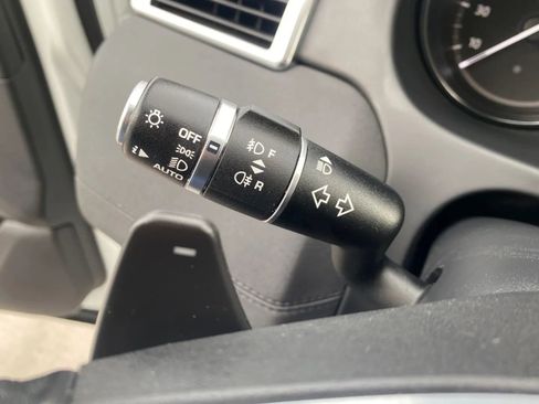 Used 2019 Land Rover Discovery Sport HSE image 24